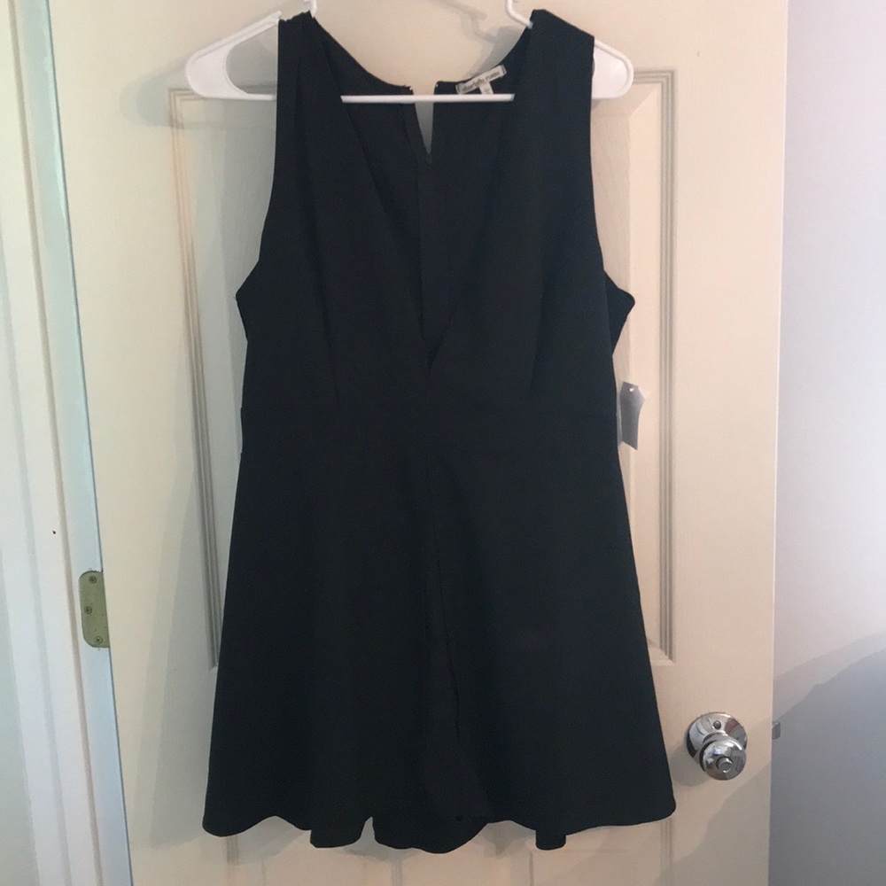 SIZE LARGE CHARLOTTE RUSSE BLACK ROMPER